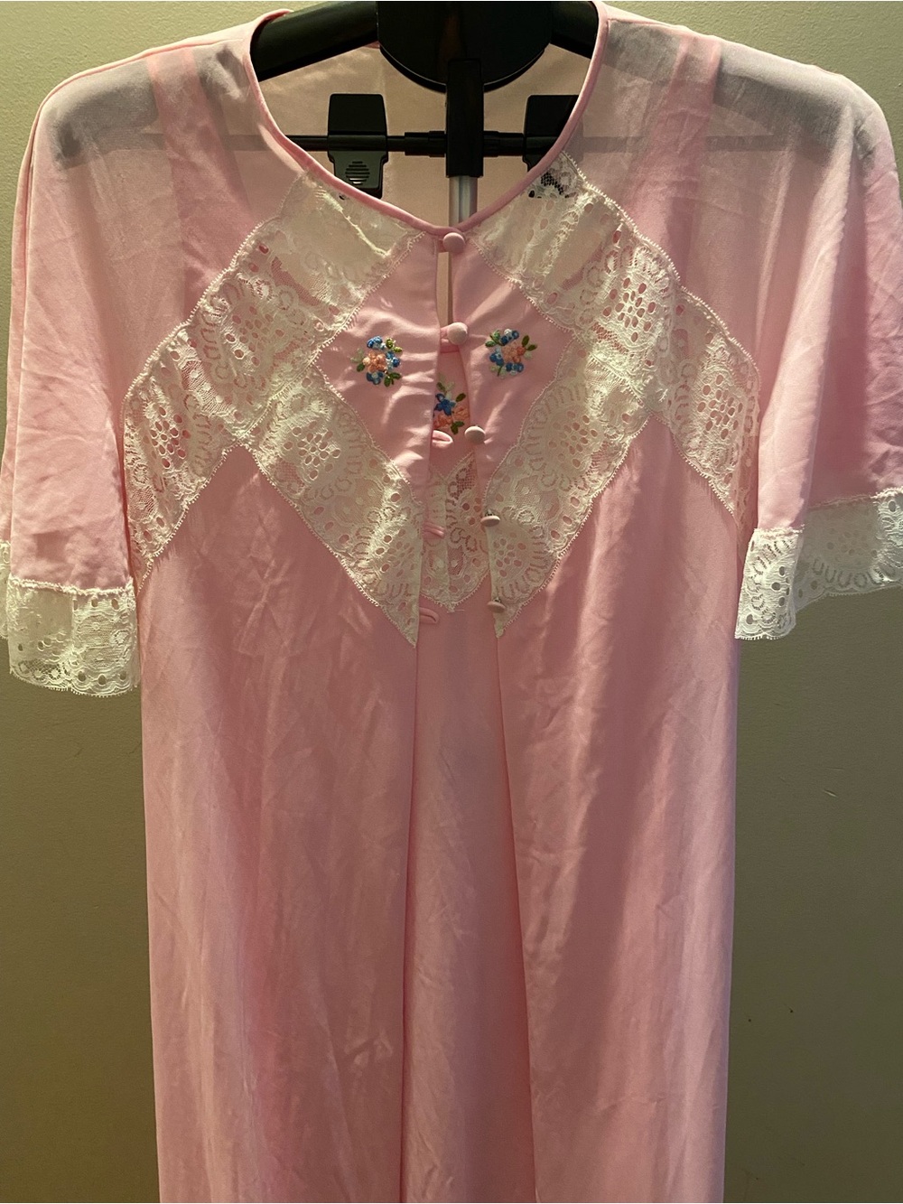 vintage pink nightgown Rope white lace trim floral embroidery Gossard Artemis M